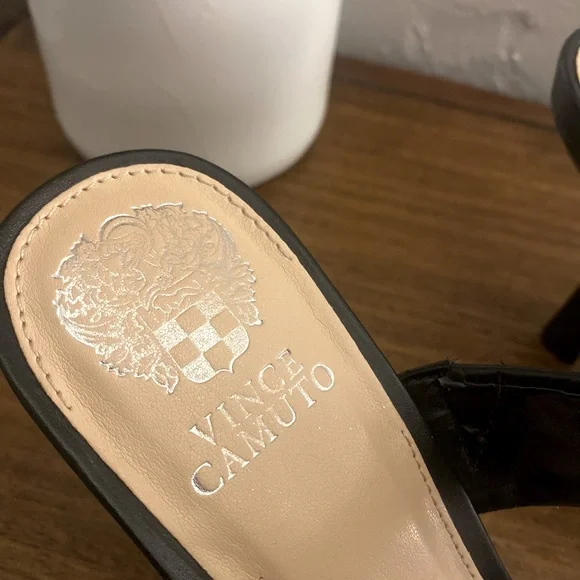 NEW Vince Camuto Shoes 💕 - Picture 3 of 9
